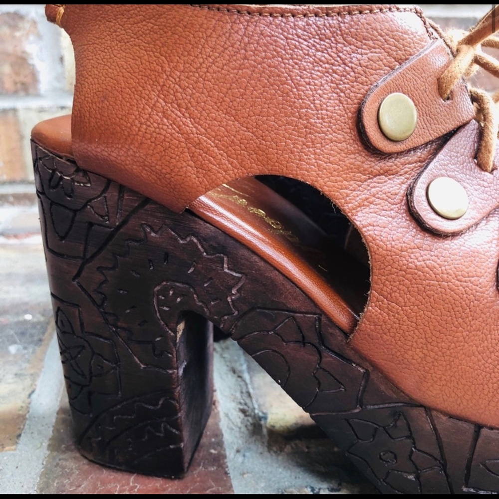 Free People Farrah Platform Heeled Clogs in Whiskey - Picture 4 of 11